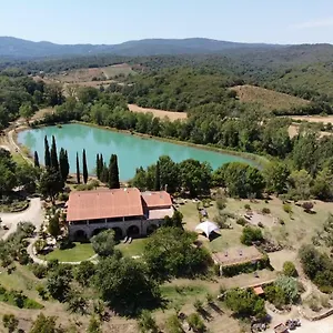 https://villa-santanna-sassetta.it-tuscanyhotel.com